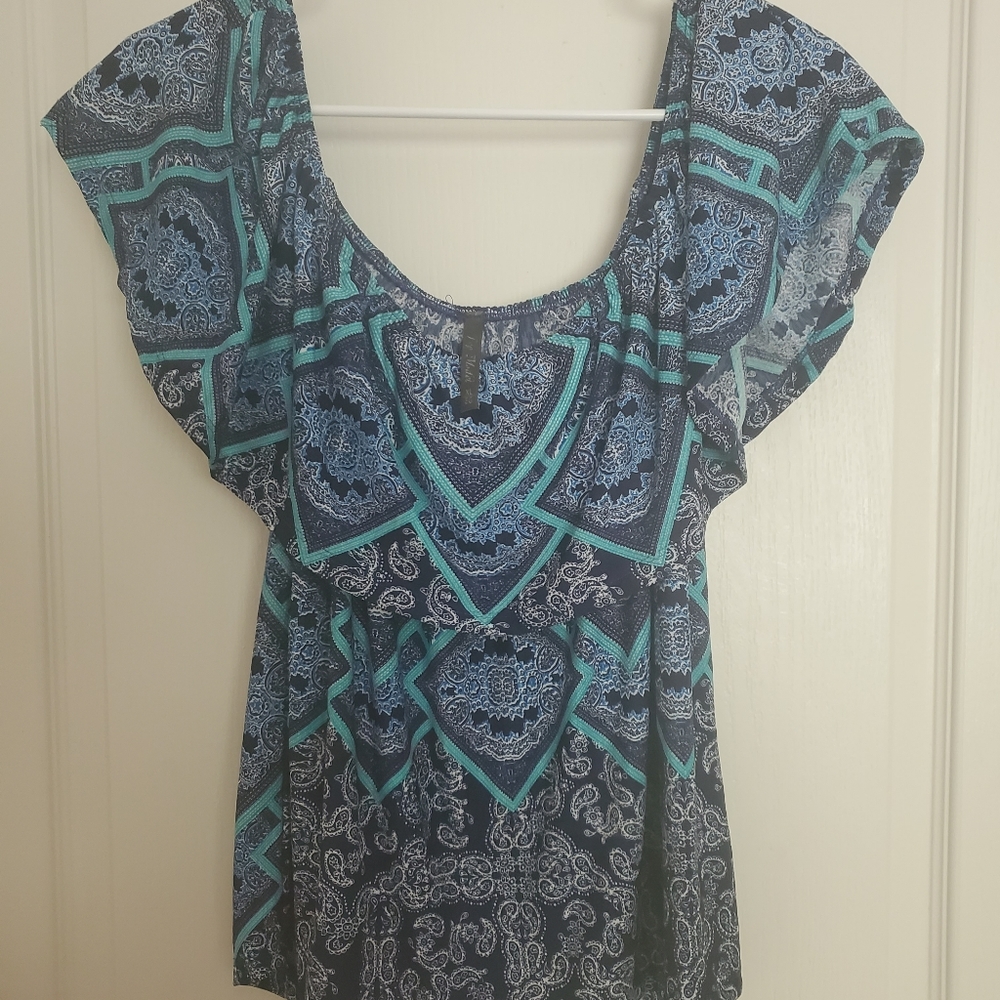 Top Model Blue Paisley Top size Xl